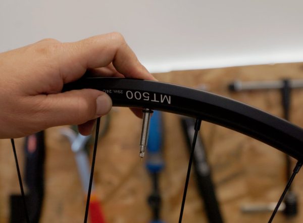 montage pneu vtt tubeless